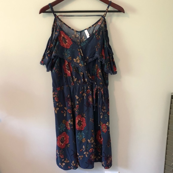 Xhilaration Dresses & Skirts - Floral Dress